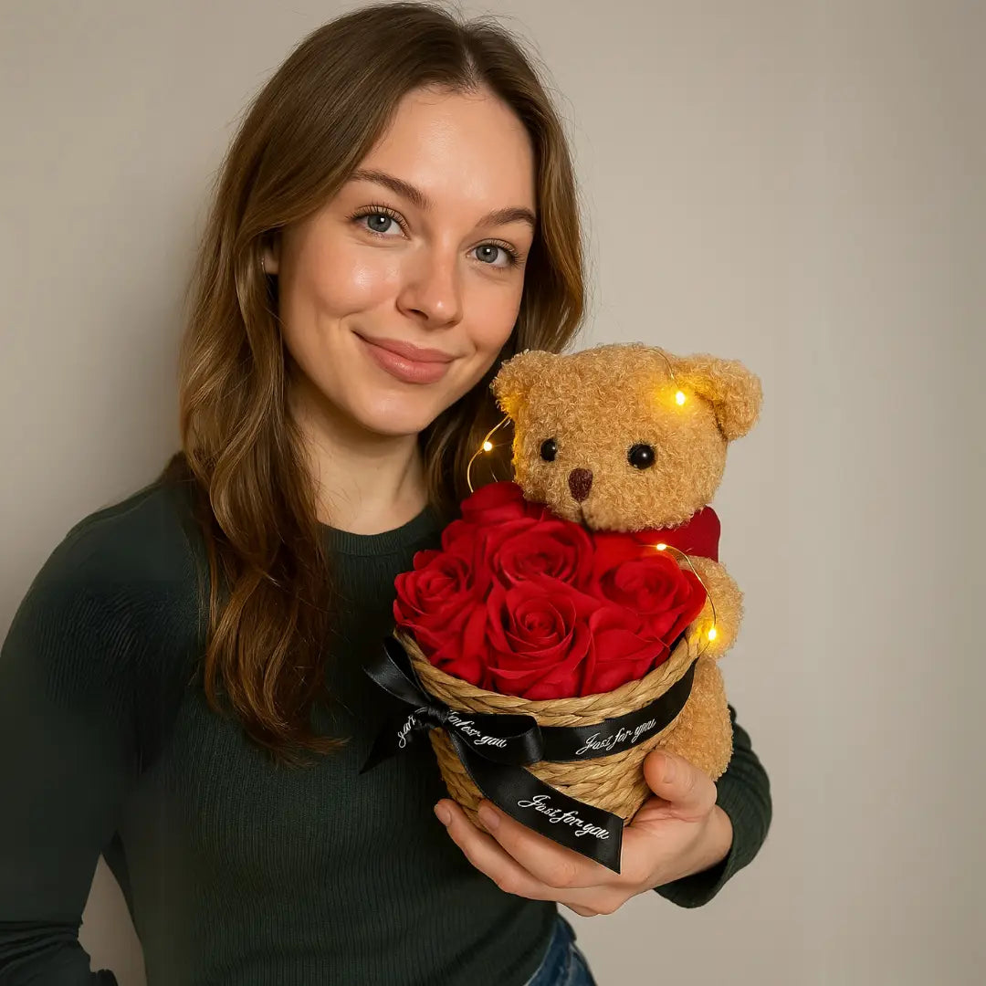 Teddybeer met Eeuwige Rozen Cadeaumand – 25 cm – Romantisch Geschenk