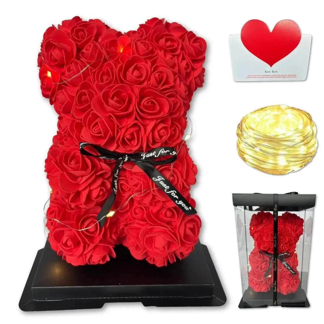 Rozenbeer 25 cm met rode rozen en LED verlichting in luxe cadeaubox