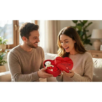 Hartschalige Geschenkbox – mit Teddybär und ewigen Rosen – 20 cm