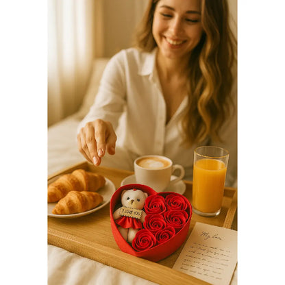 Geschenkdoos Hartvormig – Met Teddybeer en Eeuwige Rozen – 20 cm